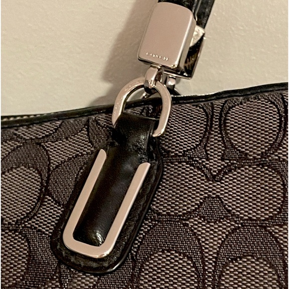 Coach | LIKE NEW | Grey/Black Canvas and Leather Small Kelsey Tote - Picture 10 of 11